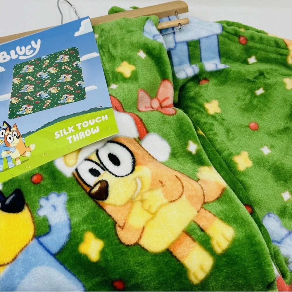 Bluey Plush Throw Blanket 50”x70” Bingo Christmas Santa Hat Candy Cane Green NEW